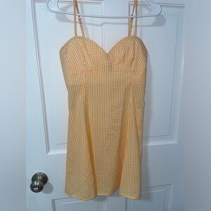 Short dress, with zipper on the side, fresh, only one wear